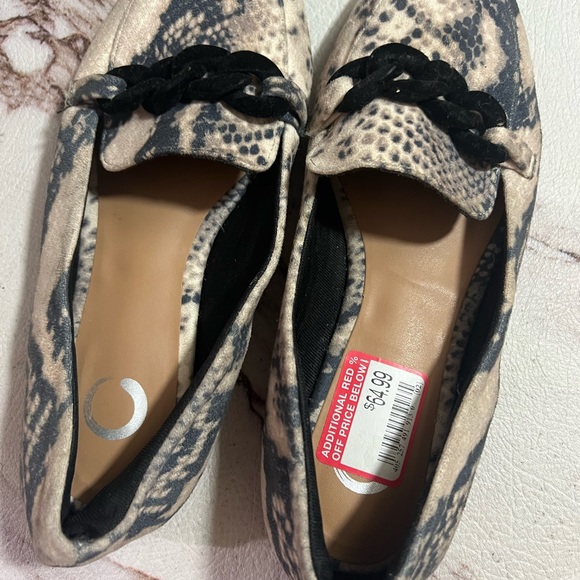Journey + Crew Women’s 8  Slip On Flat Shoes Loafers Animal Print Comfort - Picture 6 of 10